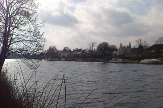 A beautiful Saturday walk along the Thames
